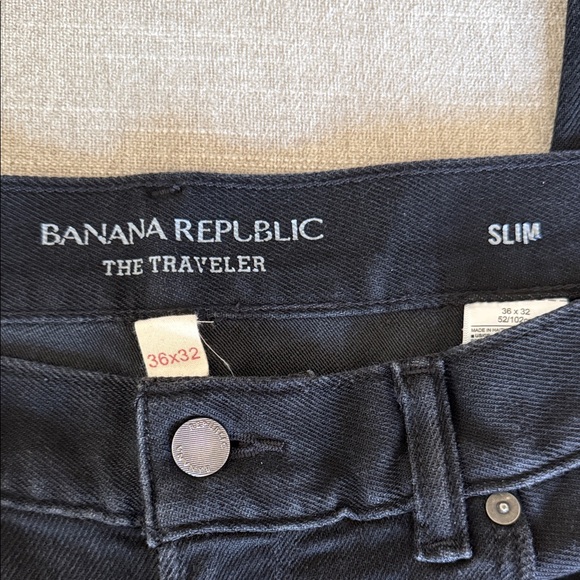 Banana Republic Men's Black Traveller Straight Leg Jeans - Picture 2 of 4